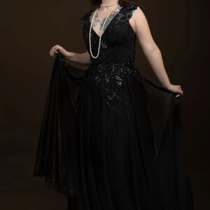 Elegant Black Evening Gown